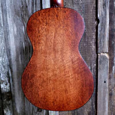 Eastman EU1-T All Solid Mahogany Tenor Ukulele w/ Gig Bag image 12