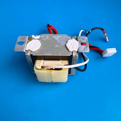 Fender Rumble 15 (PR2490) Bass Amp Part: Power Supply Transformer [057-RB15U] image 5