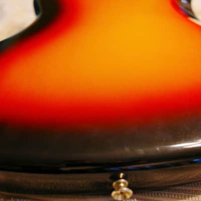 Fender Limited Edition Vintera II Road Worn '50s Jazzmaster 2025 - 3-Color Sunburst image 3