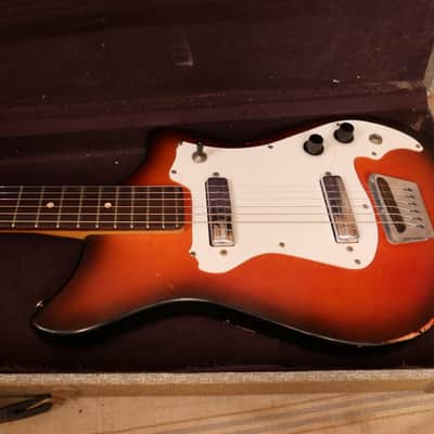 Alamo Fiesta  1960's Redburst image 7