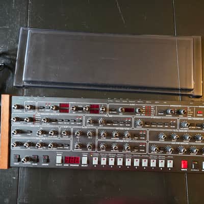 Sequential Prophet-6 Desktop 6-Voice Polyphonic Synthesizer 2018 - 2020 Black with Wood Sides