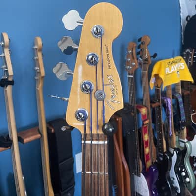 Fender American Standard Precision Bass with Rosewood Fretboard 2008 - 2016 - 3-Color Sunburst image 2