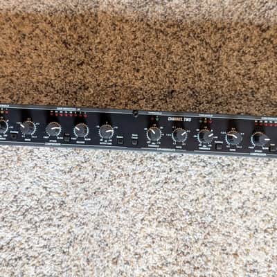 dbx 166XL Stereo Compressor / Limiter / Gate | Reverb