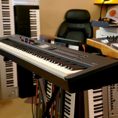 CERTIFIED!!! ROLAND RD800 STAGE PIANO FULLY SERVICED AND IN AMAZING CONDITION! image 4