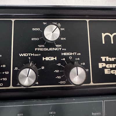 Moog MKPE Three Band Parametric Equalize image 4