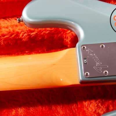 1997 Fender Roscoe Beck V 5-String Bass Teal Green Metallic OHSC image 10