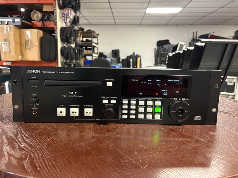Denon Professional CD Player DN-C680 1997 - Black image 1
