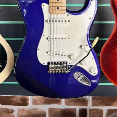 Fender Mexican Standard Stratocaster Midnight Blue 2001 Electric Guitar image 4