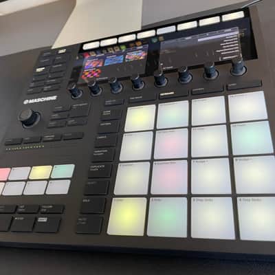 Native Instruments Maschine MKIII 2010s - Black image 2