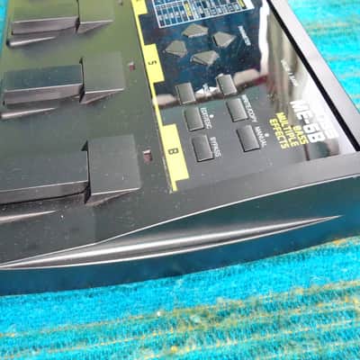 BOSS ME-6B Bass Multiple Effects w/ Adapter - 90's Pedal - K012 image 8