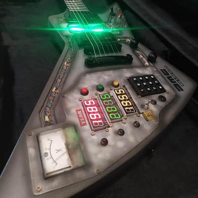 Martper Guitars ➤ Explorer Custom Shop ✦ Back to the Future ✦ 2021 image 2