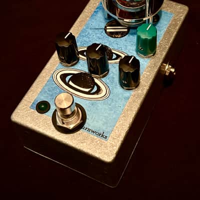 Saturnworks Dark Matter Jr. Vacuum Tube Clean Boost / Overdrive / Distortion Guitar Pedal