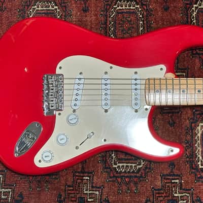Fender Eric Clapton Artist Series Stratocaster with Vintage Noiseless Pickups 2005 Torino Red image 2