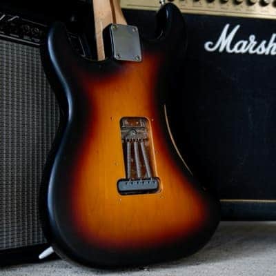 Fender Standard Stratocaster with Maple Fretboard 2008 (upgrade) - Brown Sunburst image 11