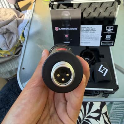 Lauten Audio LS-208 Large Diaphragm Cardioid Condenser Microphone 2018 - 2020 - Black image 3