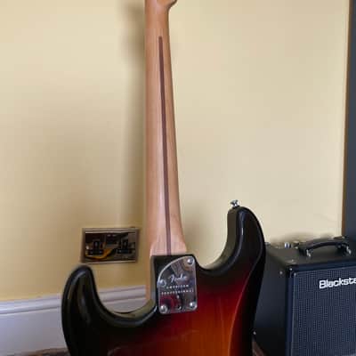 Fender American Professional II Stratocaster HSS with Maple Fretboard 2020 - Present 3-Color Sunburst image 8
