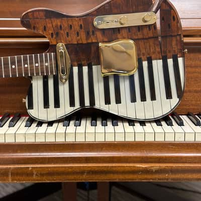 Gepettos Guild Piano Guitar image 5