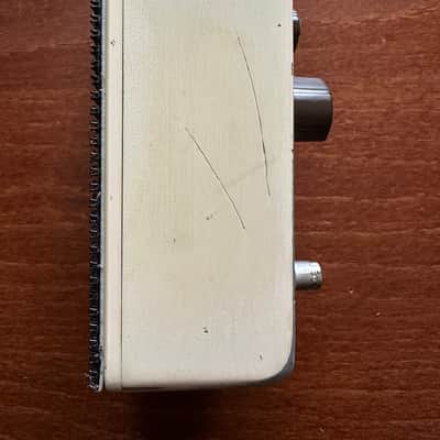 Danelectro The Breakdown 2019 - White image 2
