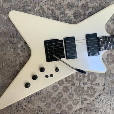 1988-89 Carvin V220 Guitar, Pearl White, OHSC, Kahler, EMG, Vintage 80s-90s image 3
