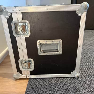 Mesa Boogie Rectifier 140-Watt 2x12" Horizontal Guitar Speaker Cabinet in Custom Flight Case image 14