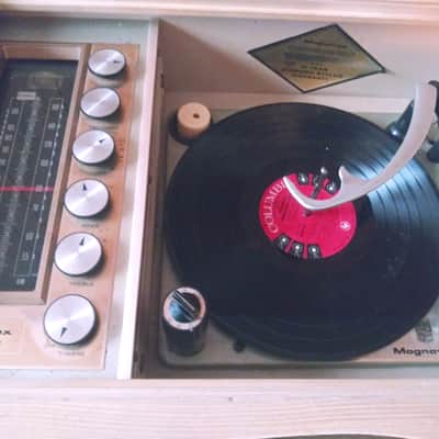 Magnavox Astro Sonic Phonograph S-4685 Turntable AM/FM Tuner Stereo 1965 White image 2