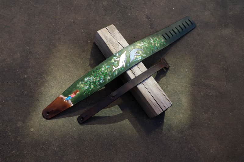 Burny Black Wide Guitar Strap 3.5" - dreaming girl green/brown made to order - oil image 1
