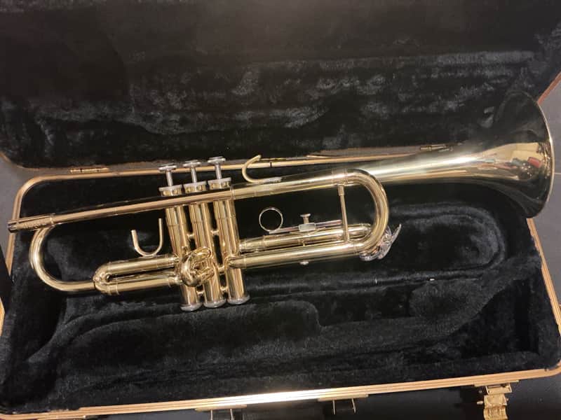 Bach TR300H2 Bb Trumpet 2019 - Lacquer image 1