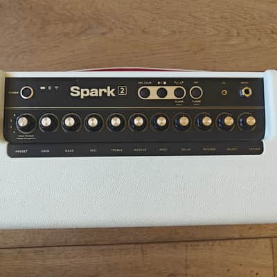 Positive Grid Spark 2 full bundle, battery and control x footswitch included image 3