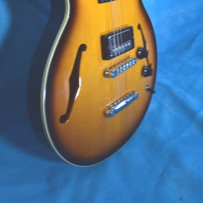 Hamer NewPort Pro JazzC 2000 - Jazzburst image 3