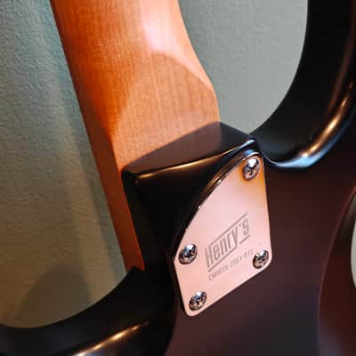 Henry's Destiny II Classic ST-2CM Infinity - Satin Sunburst image 11