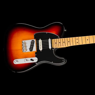 Fender American Professional Classic Hotshot Telecaster Maple Fingerboard 3-Color Sunburst With Gig Bag image 3
