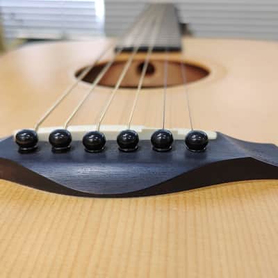 Taylor Baby Taylor (BT1) Acoustic Guitar 3/4 Travel Guitar - Natural image 17