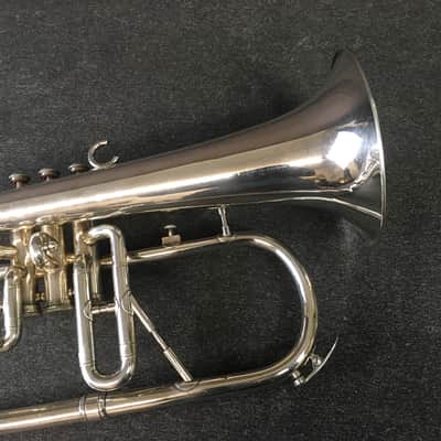 Conn 25A Switzerland Flugelhorn w/ Case and Mouthpiece image 9