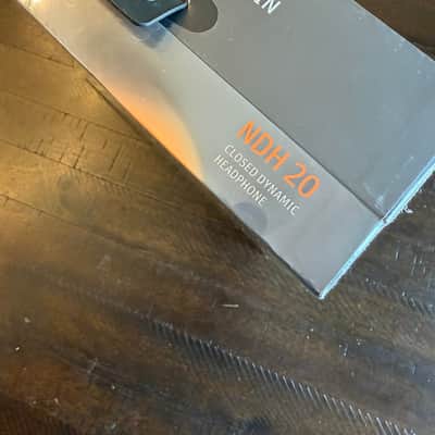 Neumann NDH 20 Dynamic Studio Monitoring Headphones - Nickel image 4