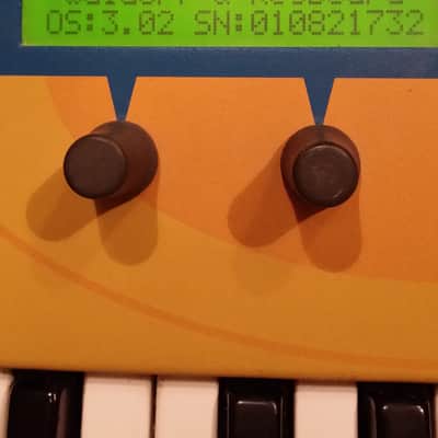 Waldorf Q 61-Key Synthesizer 1999 - 2011 - Yellow image 14