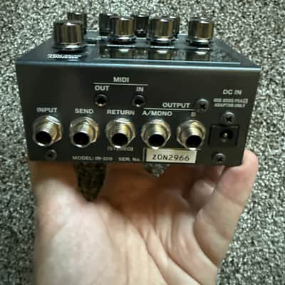 Boss IR-200 Amp and IR Cabinet 2021 - Present - Silver image 2