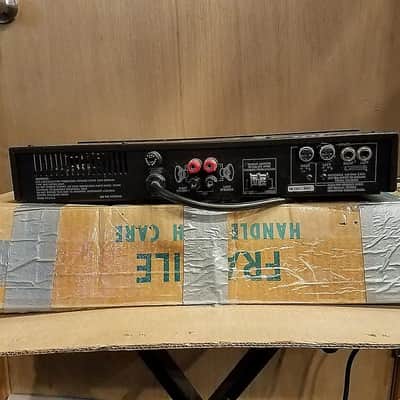 Carver Power Amp Used with box image 17