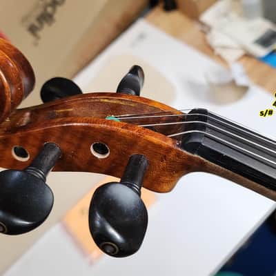Cecilio 4/4 Advanced Level Violin Featuring Aged 7+ Years - Solid Spruce Top Highly Flamed One-Piece Maple Back and Sides All-Ebony Components, Independent Fine-Tuners, Brazilwood Bows, Hand-Rubbed Oil Finish... image 11