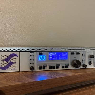 Two Notes Torpedo VB-101 Digital Load Box 2010s - Silver image 1