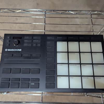 Native Instruments Maschine Mikro MKIII 2017 - Black image 5