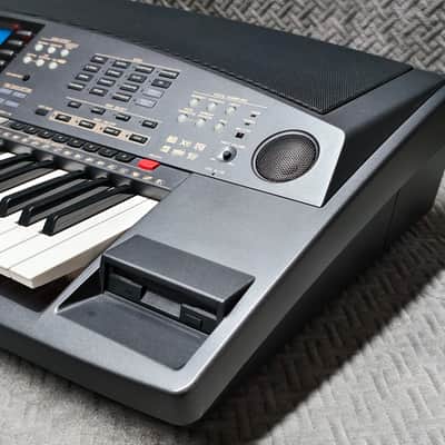 Yamaha PSR-8000 Keyboard image 8
