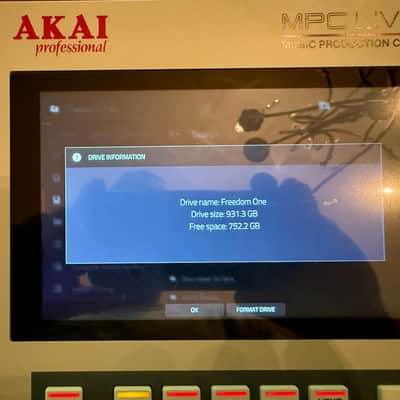 Akai MPC Live II Retro Edition with 1 TB SSD + Case! image 2