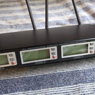 GTDaudio G-787 UHF 4-Channel Wireless Microphone Receiver NO AC - UNTESTED image 3