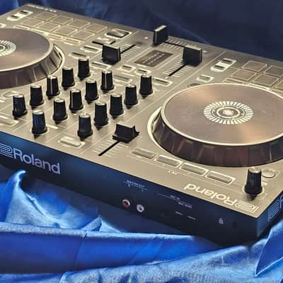 Roland DJ-202 (DJ Controller, 2010s, Japan) image 3