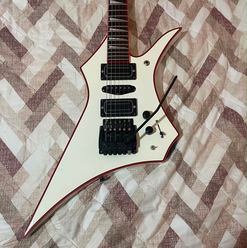 Immagine Washburn HM20V with Bill Lawrence pickups Made in Japan 1985 - 1