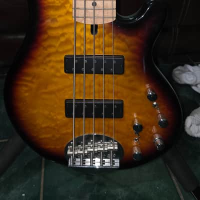 Lakland 55-01 Deluxe 90's - 3 tone burst over quilted maple image 1