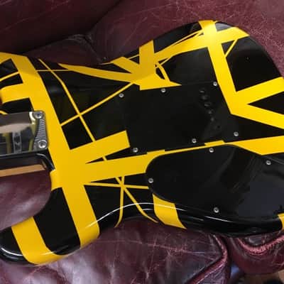 Tokai EVH Van Halen Bumblebee Strat 1985 image 7