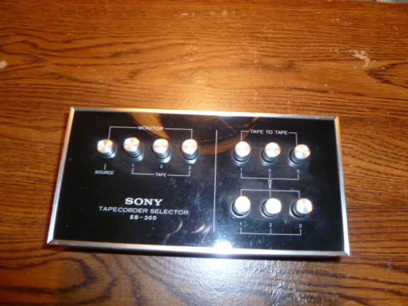 Sony SB-300 Mid 80's - Gloss Black image 1
