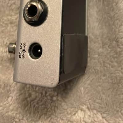 NuX Loop Core Deluxe Bundle - 24-Bit Looper Pedal w/ NMP-2 Dual Footswitch 2019 silver image 10