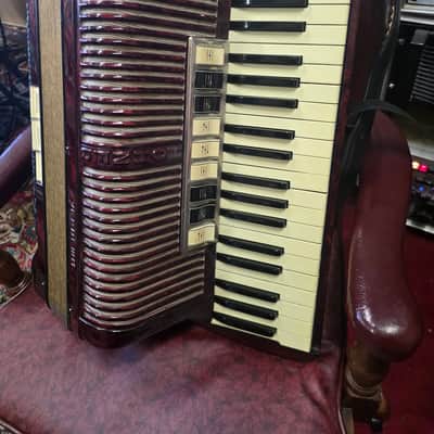 Hohner Verdi III M Accordion - Red Pearl Ivory Bild 2